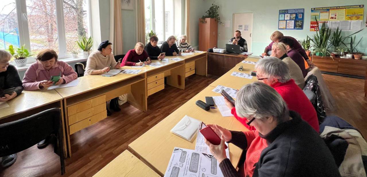 Харків завершує Місяць цифрової грамотності — і ми з гордістю готуємось привітати нову хвилю учасників, які впевнено опановують сучасні технології!